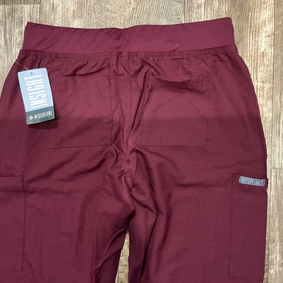 Med Couture Burgundy Jogger Scrub Pants Size Medium - Picture 7 of 12